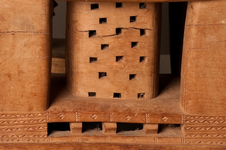 Ashanti stool detail